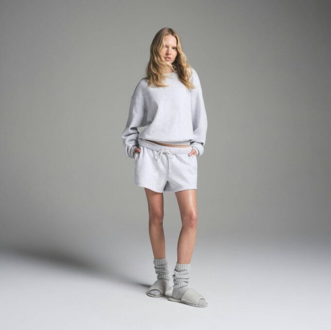 COTTON FLEECE CLASSIC CREWNECK COTTON FLEECE CLASSIC CREWNECK