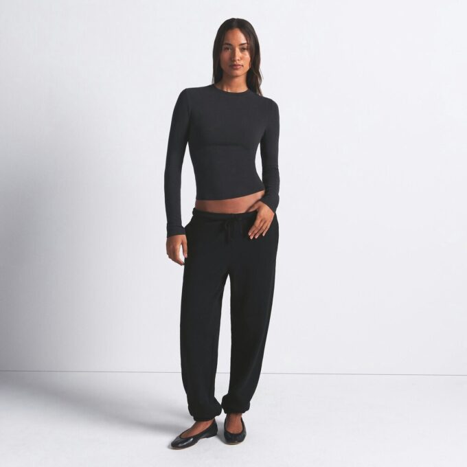 COTTON JERSEY LONG SLEEVE T-SHIRT COTTON JERSEY LONG SLEEVE T-SHIRT