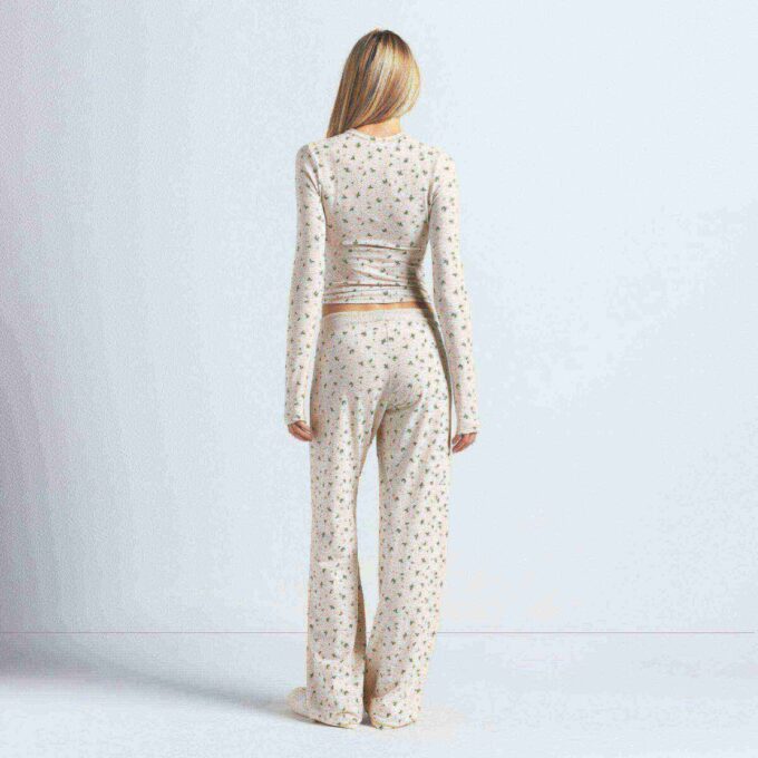 COTTON JERSEY LONG SLEEVE T-SHIRT COTTON JERSEY LONG SLEEVE T-SHIRT