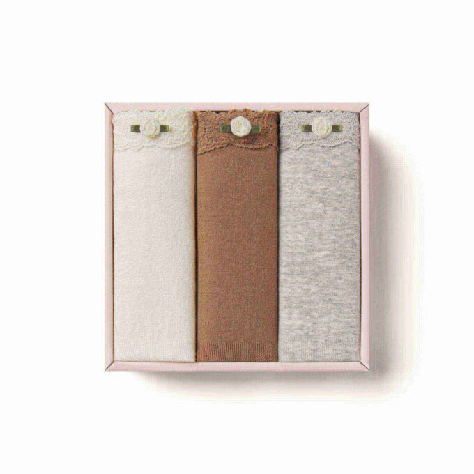 COTTON SEAMLESS JUNIORS LACE BIKINI 3-PACK COTTON SEAMLESS JUNIORS LACE BIKINI 3-PACK