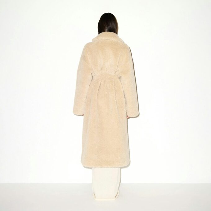 FAUX FUR OVERSIZED LONG COAT FAUX FUR OVERSIZED LONG COAT
