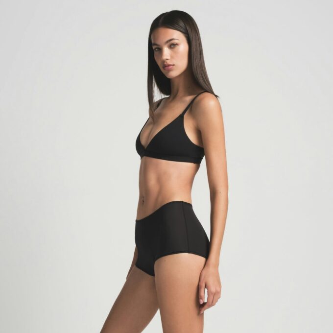 FITS EVERYBODY BOY SHORT FITS EVERYBODY BOY SHORT