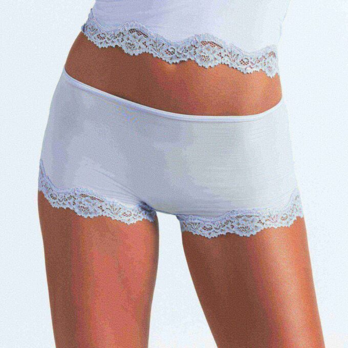 FITS EVERYBODY LACE TRIANGLE CAMI AND BOY SHORT SET FITS EVERYBODY LACE TRIANGLE CAMI AND BOY SHORT SET