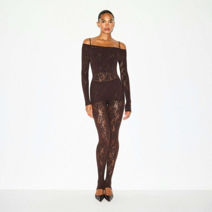 KNIT LACE BOATNECK TOP KNIT LACE BOATNECK TOP