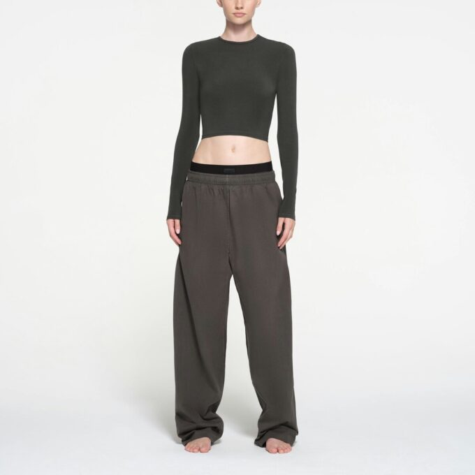 NEW VINTAGE CROPPED LONG SLEEVE T-SHIRT NEW VINTAGE CROPPED LONG SLEEVE T-SHIRT