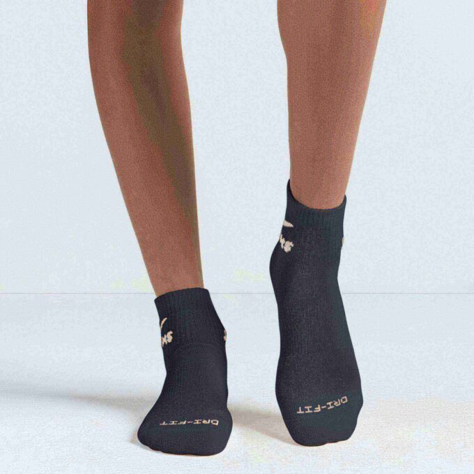 NikeSKIMS ACCESSORIES DRI-FIT QUARTER CREW SOCK 3-PACK