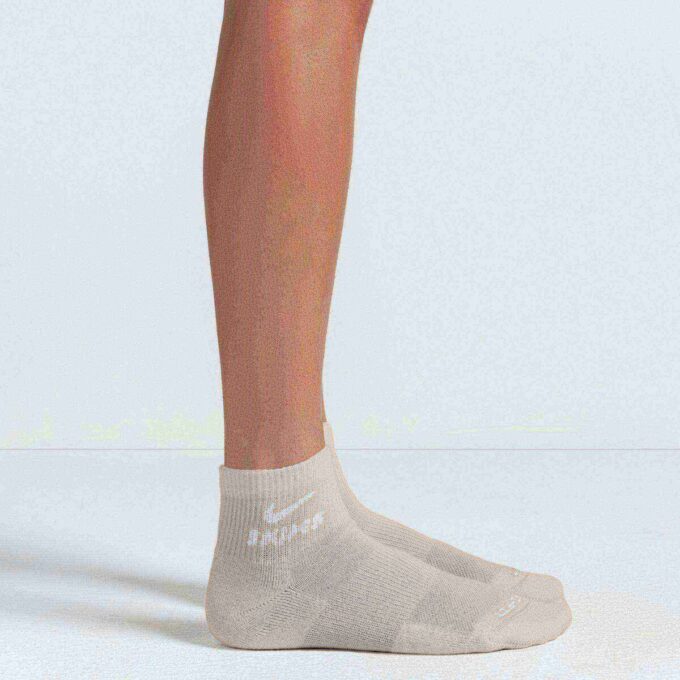 NikeSKIMS ACCESSORIES DRI-FIT QUARTER CREW SOCK 3-PACK