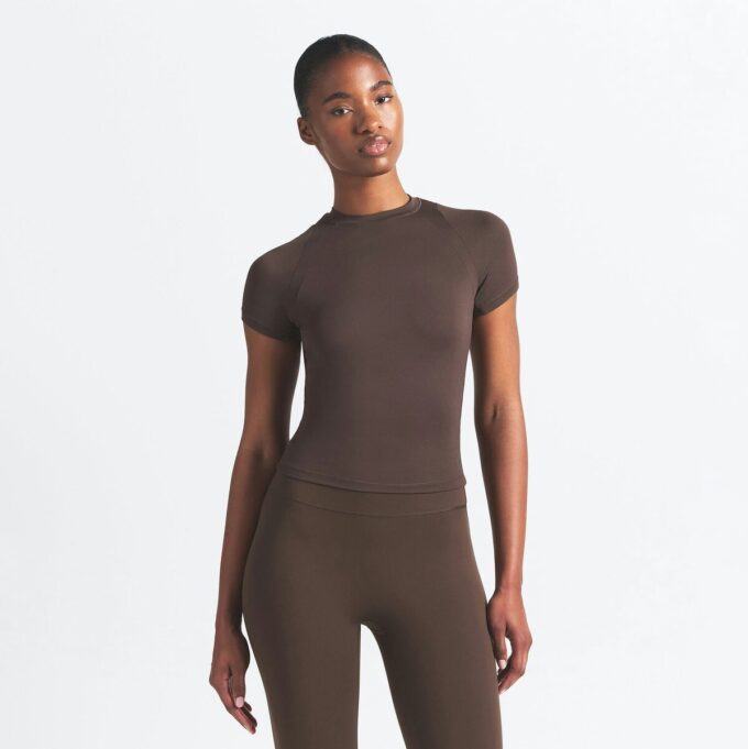 NikeSKIMS AIRY BABY TEE NikeSKIMS AIRY BABY TEE