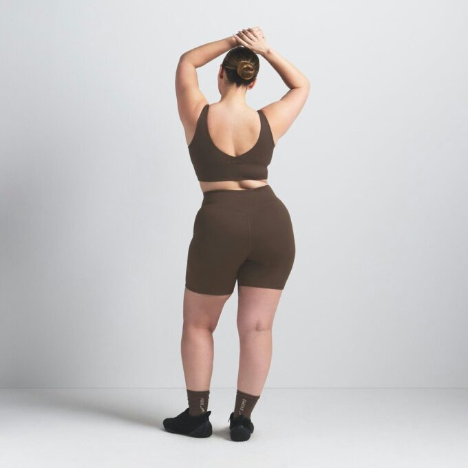 NikeSKIMS MATTE 5″ BIKER SHORT