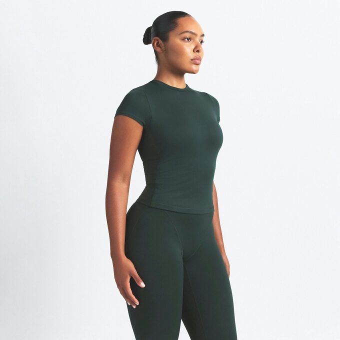 NikeSKIMS MATTE PADDED BABY TEE