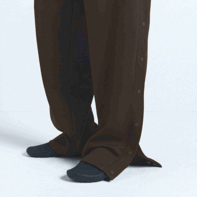 NikeSKIMS MATTE TRICOT SIDE SNAPS PANT NikeSKIMS MATTE TRICOT SIDE SNAPS PANT