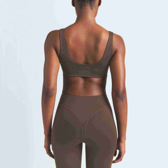 NikeSKIMS MATTE V-LINE 26″ LEGGING NikeSKIMS MATTE V-LINE 26″ LEGGING