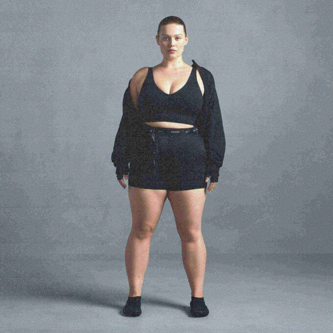 NikeSKIMS MATTE V-NECK BRA TOP NikeSKIMS MATTE V-NECK BRA TOP