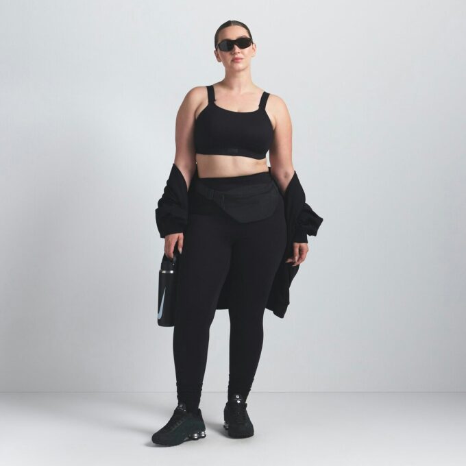 NikeSKIMS MATTE WIDE STRAP BRA NikeSKIMS MATTE WIDE STRAP BRA