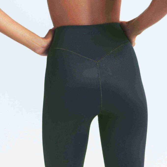 NikeSKIMS SHINE BONDED WAIST 26″ LEGGING