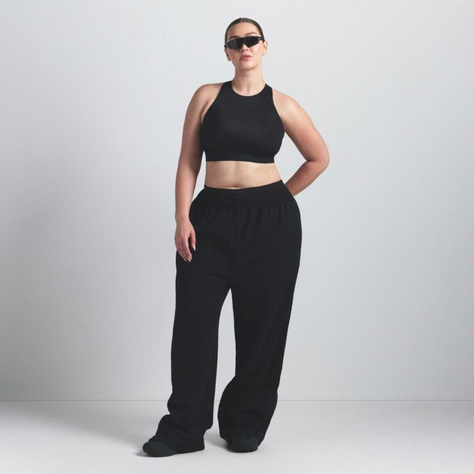 NikeSKIMS SHINE HIGH NECK BRA NikeSKIMS SHINE HIGH NECK BRA