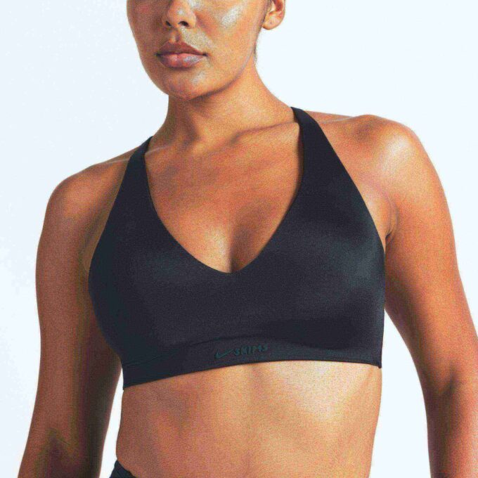 NikeSKIMS SHINE V-NECK BRA