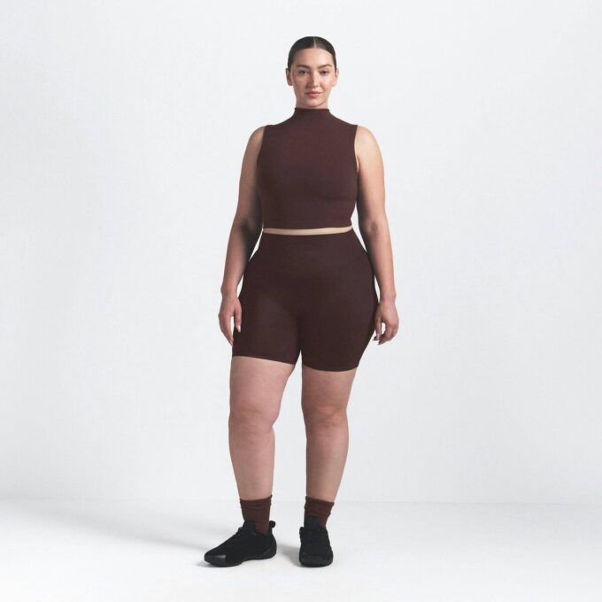 NikeSKIMS VINTAGE SEAMLESS MOCK NECK BRA TOP NikeSKIMS VINTAGE SEAMLESS MOCK NECK BRA TOP