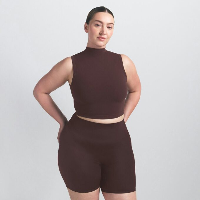 NikeSKIMS VINTAGE SEAMLESS MOCK NECK BRA TOP NikeSKIMS VINTAGE SEAMLESS MOCK NECK BRA TOP