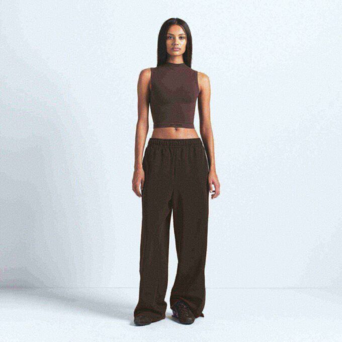 NikeSKIMS VINTAGE SEAMLESS MOCK NECK BRA TOP NikeSKIMS VINTAGE SEAMLESS MOCK NECK BRA TOP