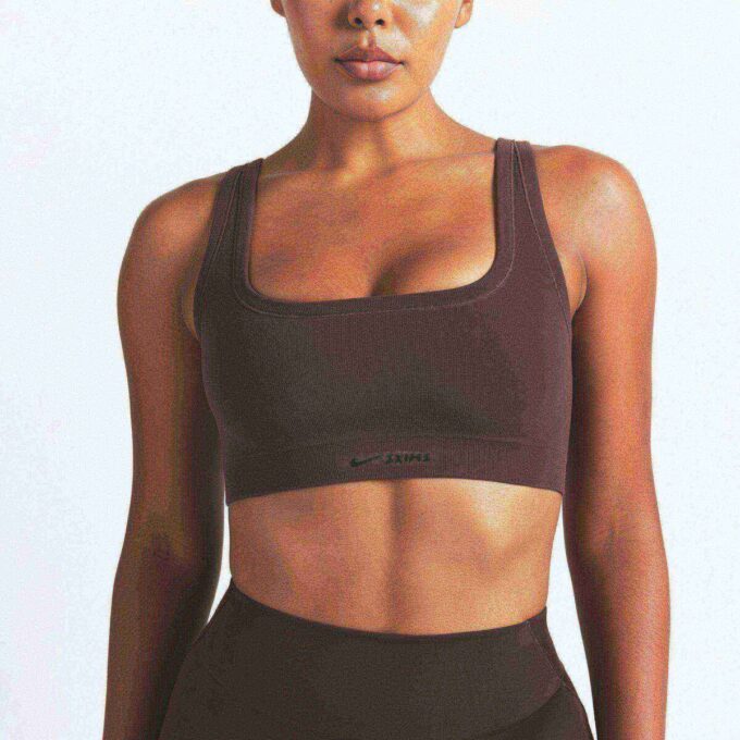 NikeSKIMS VINTAGE SEAMLESS SCOOP NECK BRA NikeSKIMS VINTAGE SEAMLESS SCOOP NECK BRA