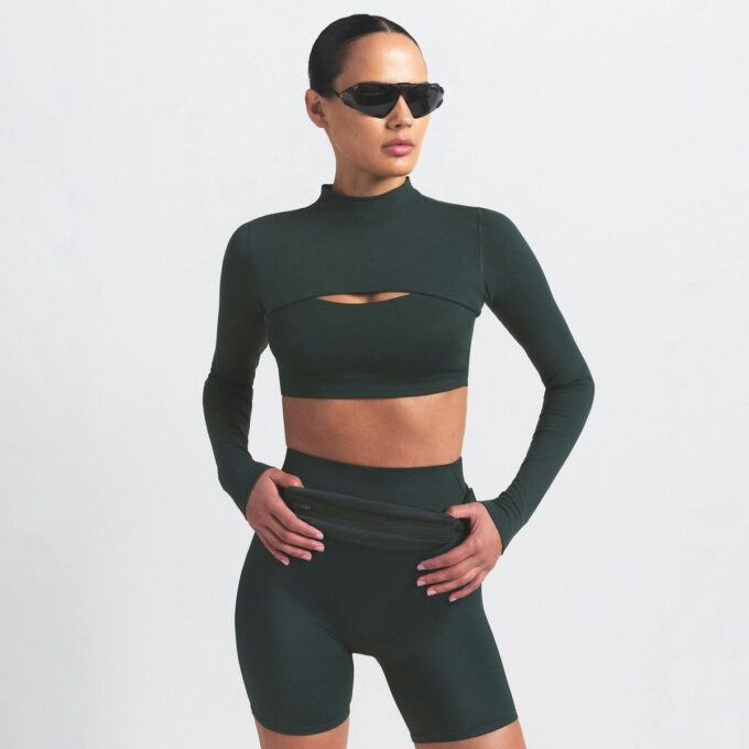 NikeSKIMS VINTAGE SEAMLESS SHRUG