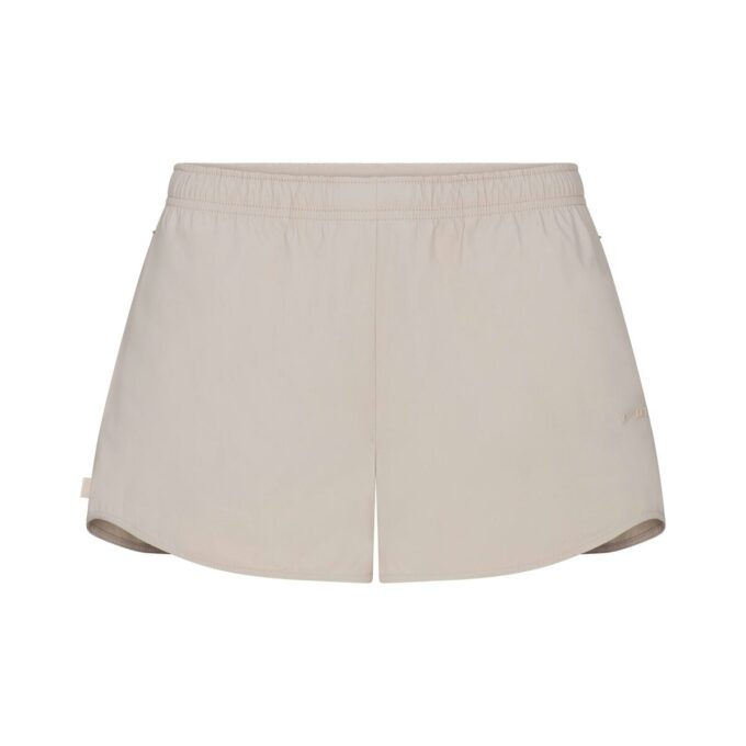 NikeSKIMS WOVEN NYLON 2.5″ RUNNER SHORT