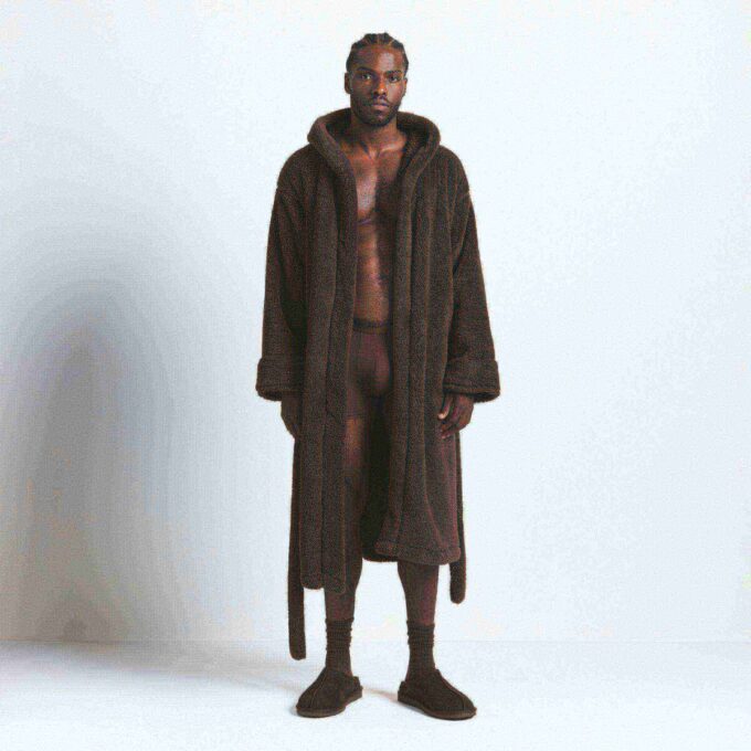 PLUSH MENS ROBE