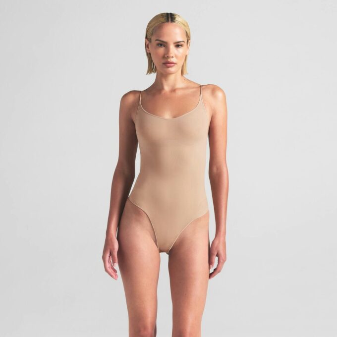 SHEER SEAMLESS THONG BODYSUIT SHEER SEAMLESS THONG BODYSUIT