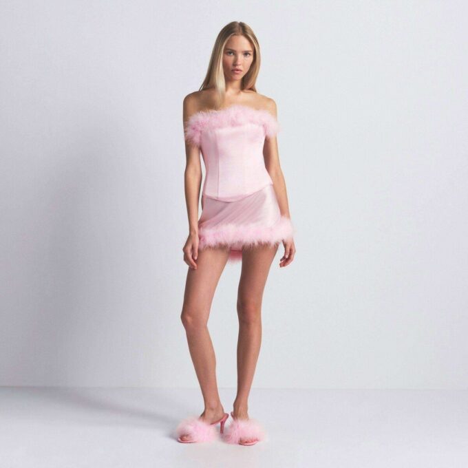 SILK FEATHER TRIM LOW RISE MINI SKIRT SILK FEATHER TRIM LOW RISE MINI SKIRT