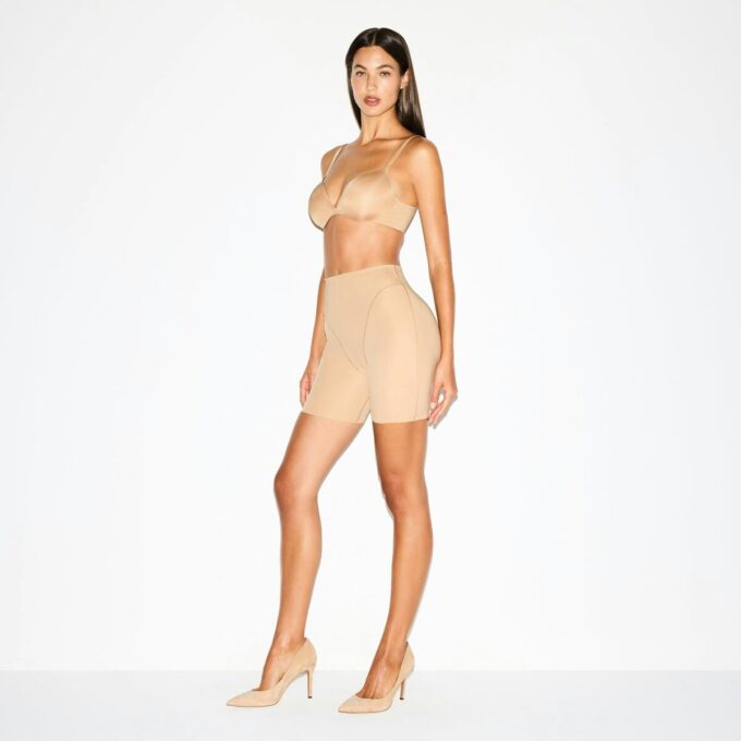 SKIMS BODY BUTT AND HIP ENHANCING MID THIGH SHORT