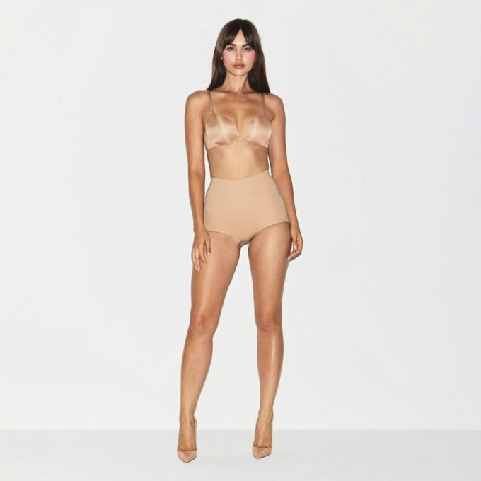 SKIMS BODY BUTT ENHANCING PADDED BRIEF