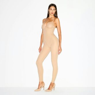 SKIMS ULTIMATE BODY BUTT AND HIP ENHANCING CATSUIT