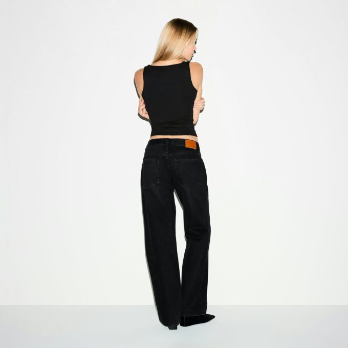 SMOOTH LAYERS SQUARE NECK TANK SMOOTH LAYERS SQUARE NECK TANK