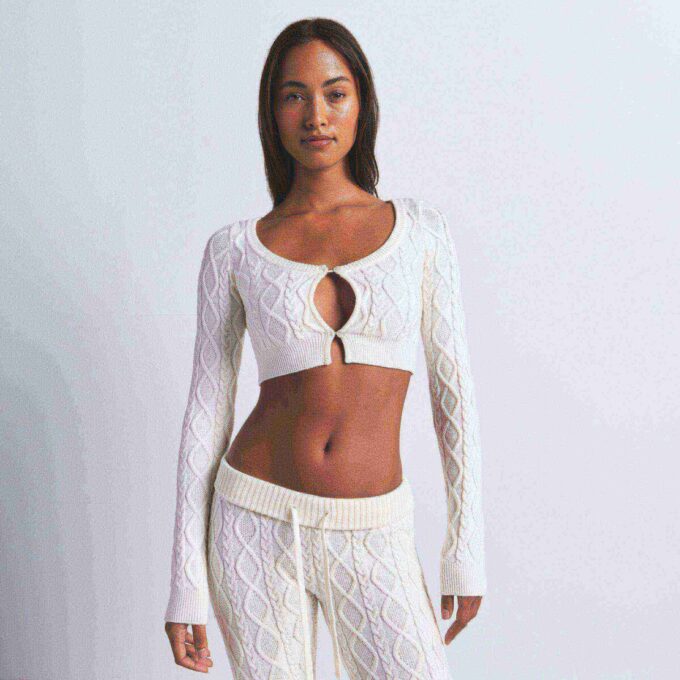 SWEATER KNIT CROPPED CARDIGAN SWEATER KNIT CROPPED CARDIGAN