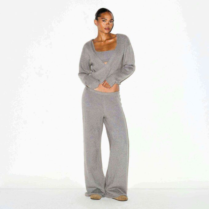 TEXTURED KNIT WRAP SWEATER TEXTURED KNIT WRAP SWEATER