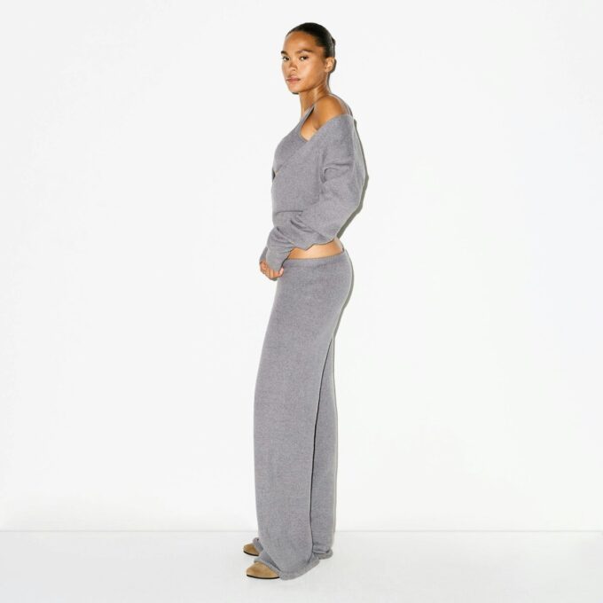 TEXTURED KNIT WRAP SWEATER TEXTURED KNIT WRAP SWEATER