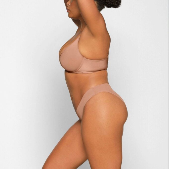 WEIGHTLESS SCOOP BRA WEIGHTLESS SCOOP BRA