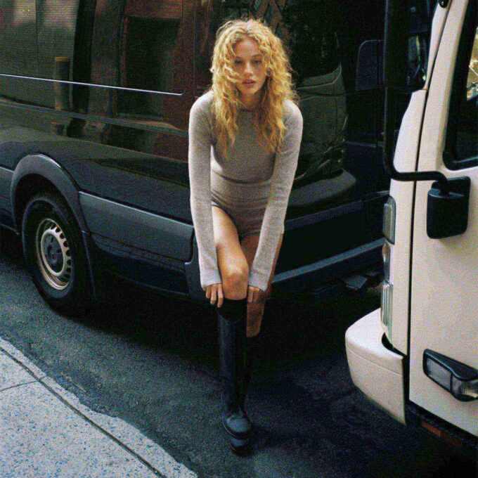 WOOL CASHMERE CREWNECK SWEATER WOOL CASHMERE CREWNECK SWEATER