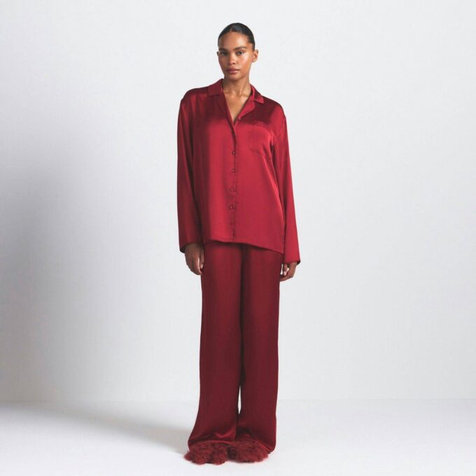 WOVEN SHINE LONG SLEEP SET WOVEN SHINE LONG SLEEP SET