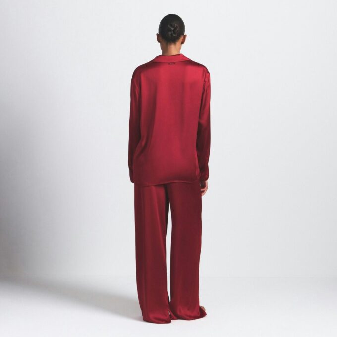 WOVEN SHINE LONG SLEEP SET WOVEN SHINE LONG SLEEP SET